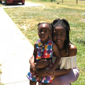 Meet your Posher, Tia